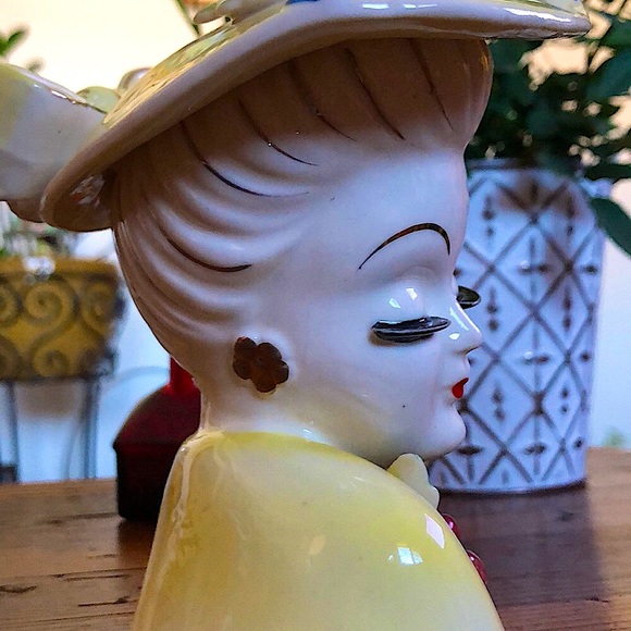 💛Rare find Mid Century Bust Vase - Picture 4 of 8